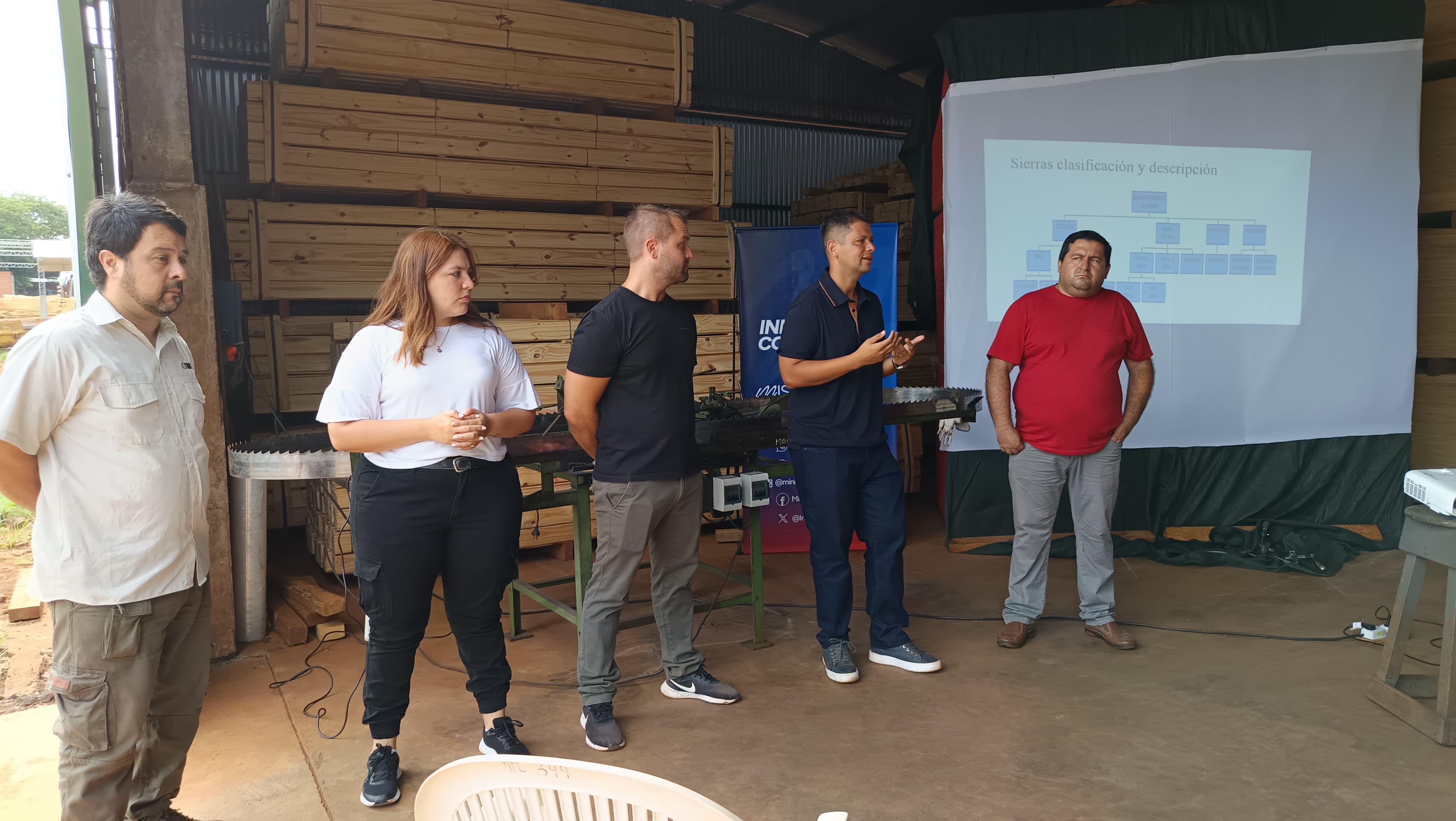 Más de 30 nuevos operarios capacitados en afilado en Puerto Leoni y Jardín América