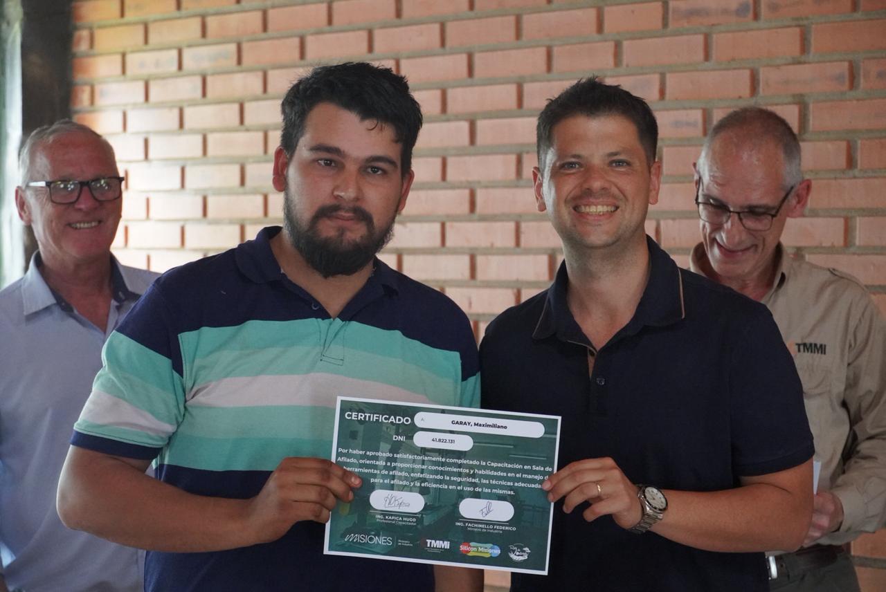 Ministerio de Industria estuvo en Puerto Rico y Ruiz de Montoya