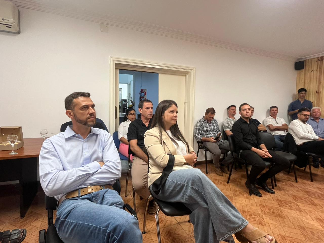 El Ministerio de Industria present el programa Estrategia  Mercado 01